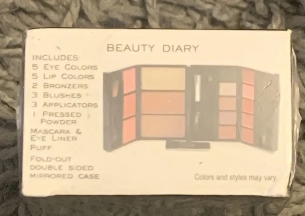 New Sealed ME Makeover Essentials Beauty Diary Makeup Case Eye Lip Bronzer Blush